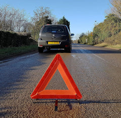 Reflective Warning Triangle, Foldable Safety Warning Triangle for Roadside Breakdowns, Warning Triangle with Storage Box for Car Emergencies Accessories (1 Pack)