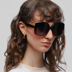 Flaneur Stylish Polarized Sunglasses for Women & Men Square-Frame - UV Protection, Lightweight, Scratch-Resistant, Trendy Eyewear & Accessories for Ladies UV400