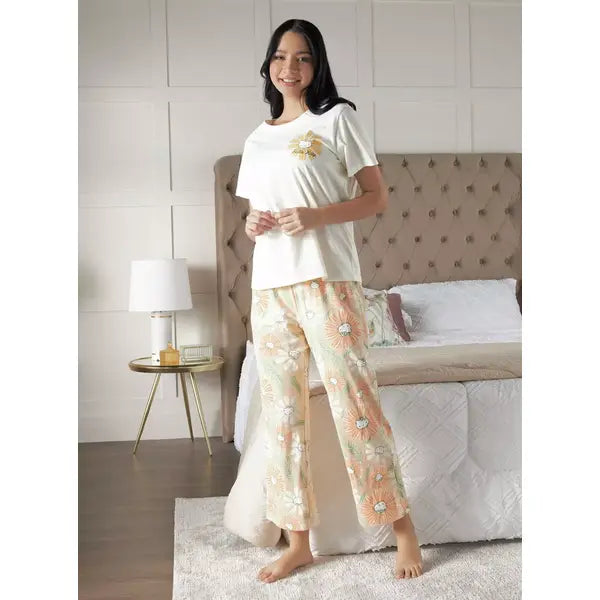 MAX FASHION Hello Kitty Print Cotton Pyjama Set-White