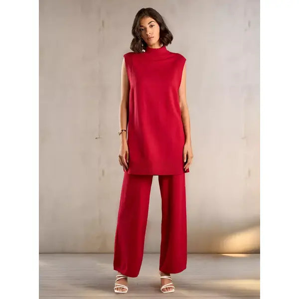 Textured Longline Sleeveless Sweater with High Neck Red