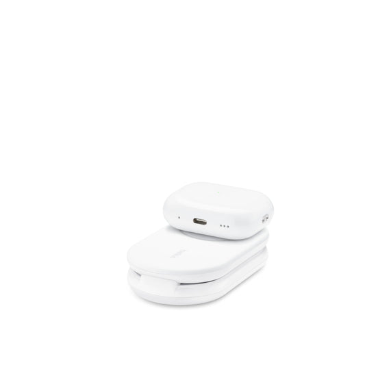 Belkin BoostCharge 2-in-1 Magnetic Foldable Charger