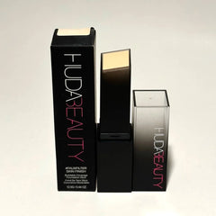 Huda Beauty #Fauxfilter Skin Finish Foundation Stick 100B Milkshake