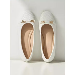 MAX FASHION Textured Slip-On Ballerina Shoes with Metallic Detail-White