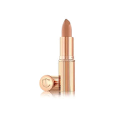 Charlotte Tilbury K.I.S.S.I.N.G Lipstick – Moisturizing, Hydrating Lipstick with Light-Diffusing Pigments for a Luminous Finish & Fuller-Looking Lips