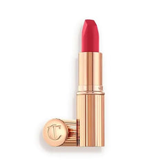 Charlotte Tilbury Matte Revolution Lipstick – Long-Lasting Matte Lipstick with Buildable Color, Creamy Blendable Formula & Lip-Loving Ingredients